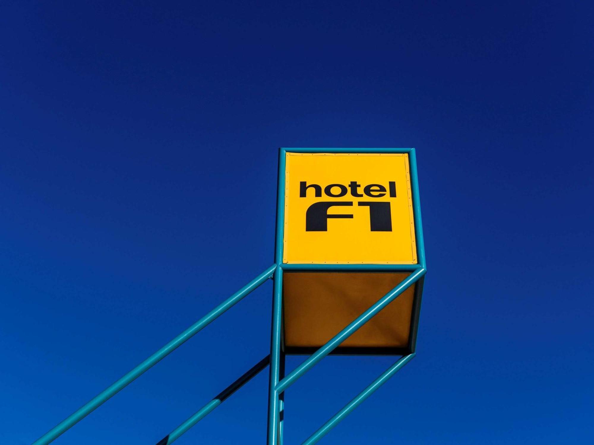 Hotelf1 Lille Villeneuve D'Ascq Exterior photo